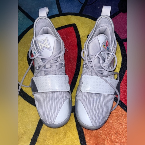 PG 2.5 PLAYSTATION || SCUFFED ON TONGUE || USED 5 TIMES HAS BOX AND EVERYTHING